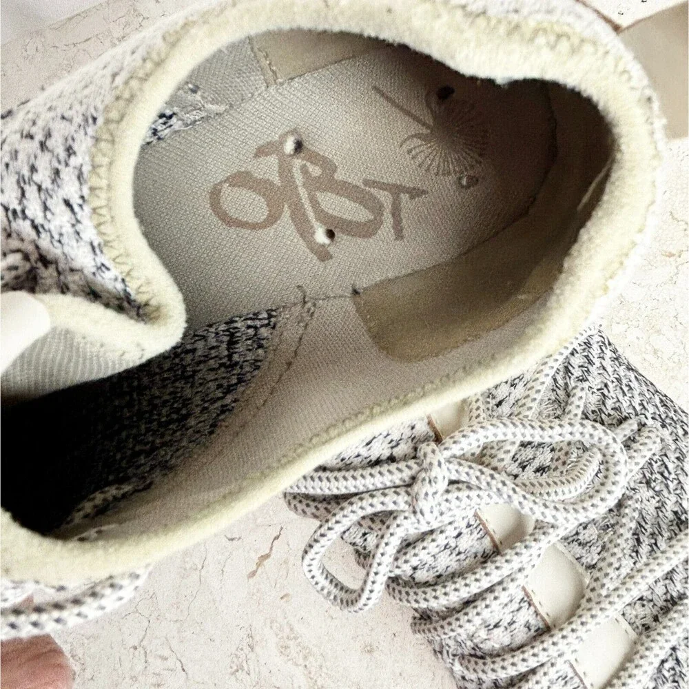 OTBT Knit Sneakers Marine Womens 7.5 Ivory Beige Black Comfort Shoes